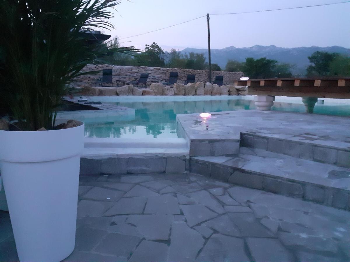 Hotel B&B Mama Mia Obrovac Exterior foto